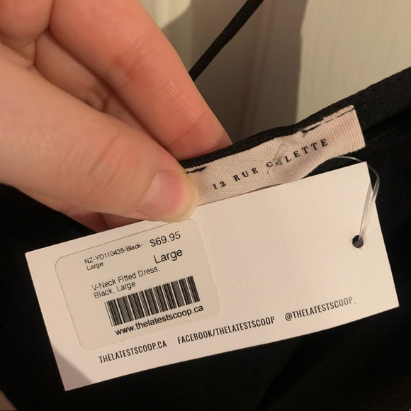 V-Neck Fitted Dress - Picture 3 of 3